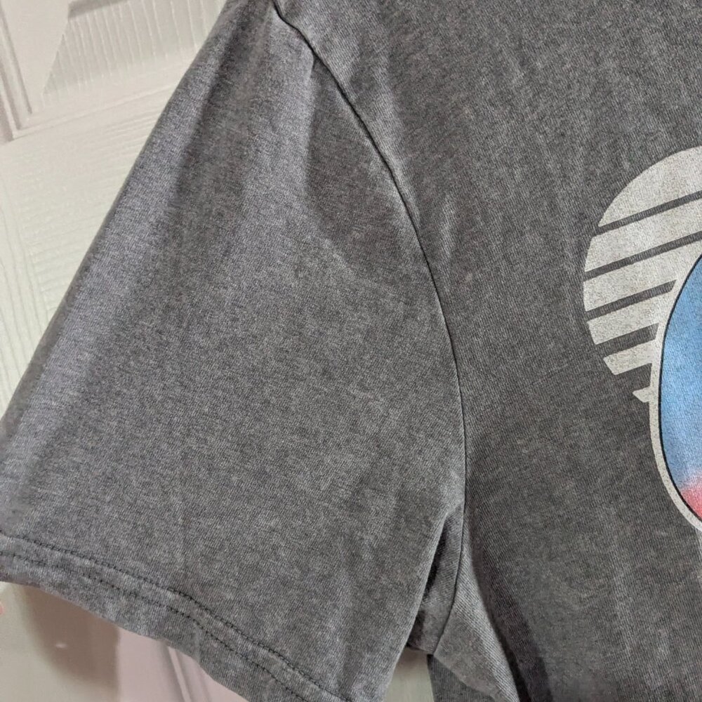Corvette Chemistry Men's Gray Graphic T-Shirt Size Medium GM Official Crew Neck - Picture 7 of 11